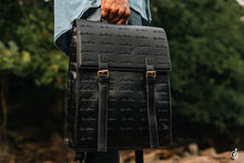 Load image into Gallery viewer, Silverton Signature Backpack - Noir
